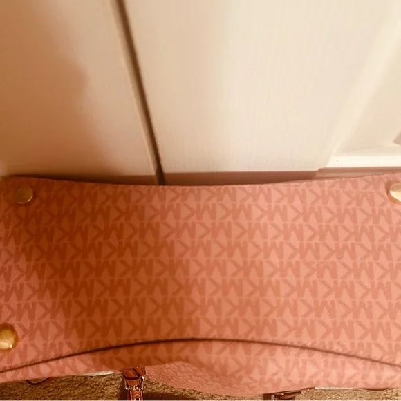 Michael Kors Rose and Beige Signature Tote - Picture 3 of 7
